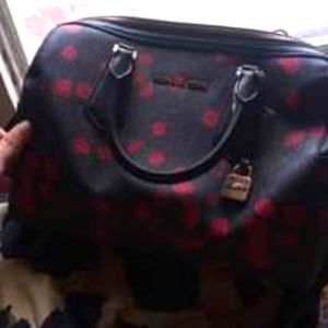 p͚u͚r͚s͚e͚ n͚ w͚a͚l͚l͚e͚t͚